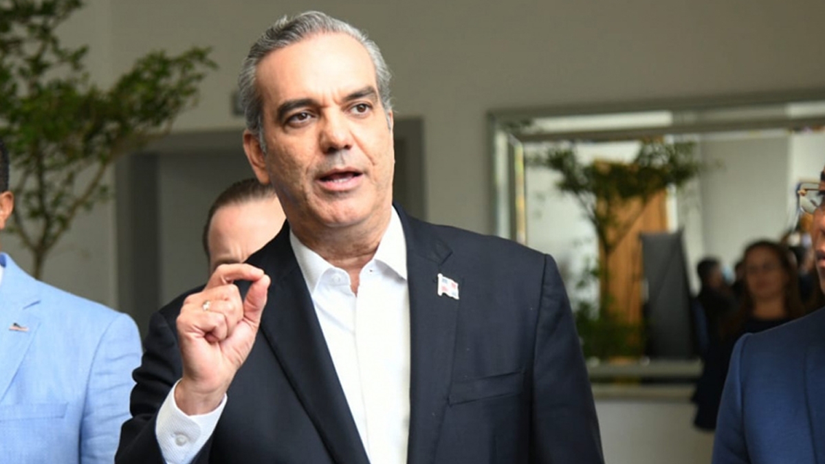 VIDEO: Declaraciones a la prensa del Presidente Abinader sobre el Pacto Eléctrico