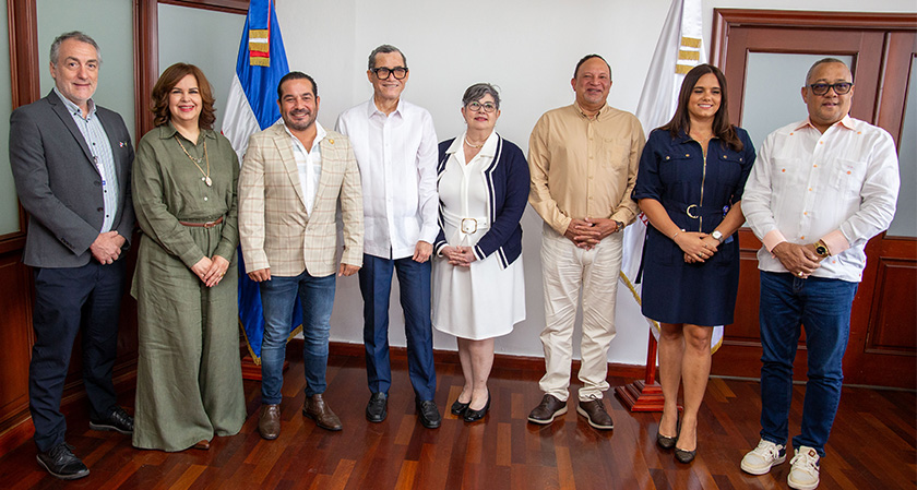 CES y CONAMIGUA visitan Ministerio de Trabajo y Escuela Nacional de Migración