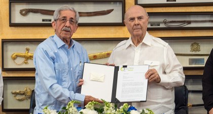CES entrega al Expresidente Mejía el Informe Final del Diálogo sobre la crisis haitiana